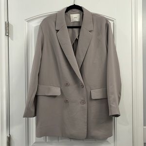 ARITZIA WILFRED CHERRELLE GULL GREY NWT LARGE